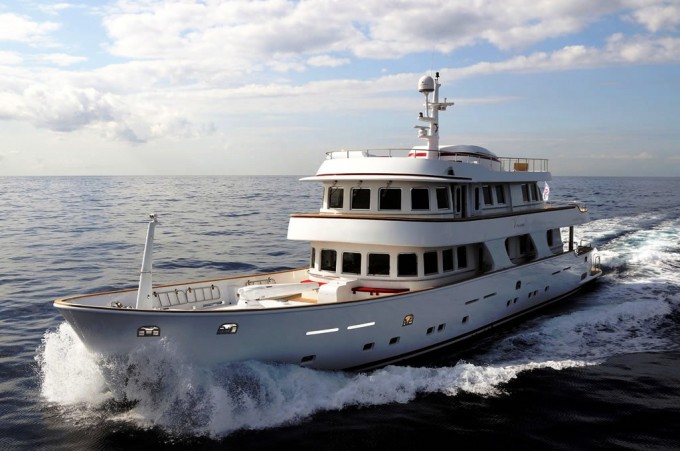 Motor yacht TANANAI